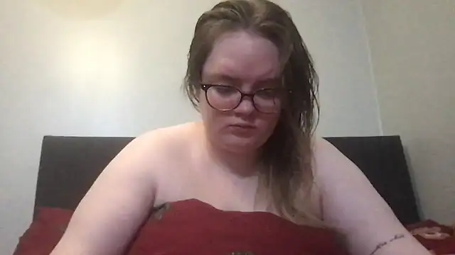 Snapshot of honeyyy24 chatting on 12-02-25, 07:09 honeyyy24 online show from 12-02-25, 07:09