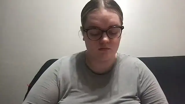 honeyyy24 online show from 03-28-26, 08:41