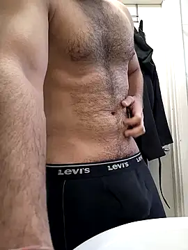 Snapshot of samcumms chatting on 02-15-25, 11:17 samcumms online show from 02-15-25, 11:17