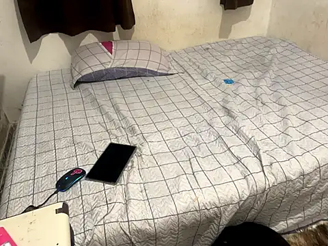 Snapshot of morenaindiaofc chatting on 03-05-25, 08:10 morenaindiaofc online show from 03-05-25, 08:10