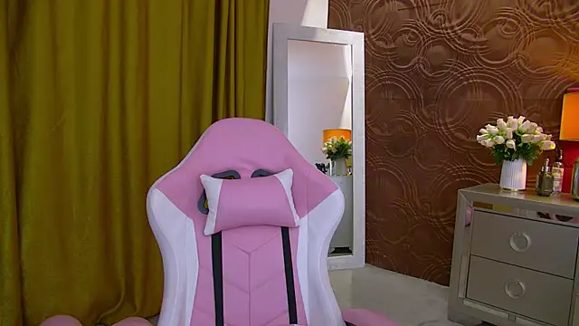 IrisMonn online show from 12-20-24, 05:47