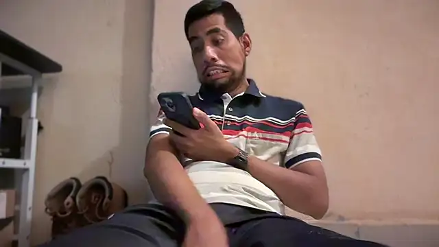 EnriquePersian197 online show from 02-04-25, 08:17