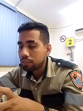 EnriquePersian197 online show from 02-15-25, 01:10