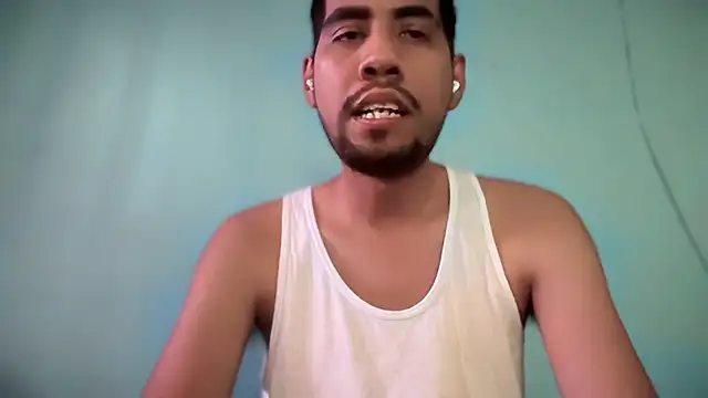 EnriquePersian197 online show from 03-05-25, 06:23