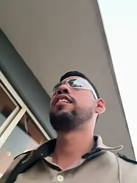 EnriquePersian197 online show from 10-14-25, 12:33