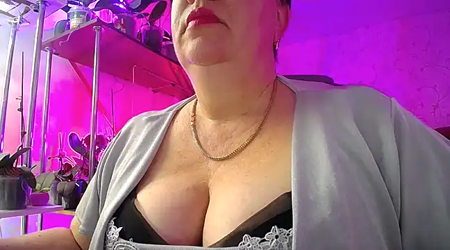 Snapshot of _Sweet_Woman chatting on 02-08-25, 12:50 Sweet Woman online show from 02-08-25, 12:50