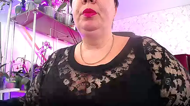 Snapshot of _Sweet_Woman chatting on 02-22-25, 12:19 Sweet Woman online show from 02-22-25, 12:19
