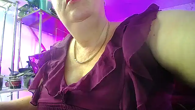 Snapshot of _Sweet_Woman chatting on 09-11-25, 04:01 Sweet Woman online show from 09-11-25, 04:01