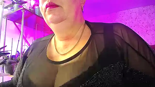 Snapshot of _Sweet_Woman chatting on 10-26-25, 05:35 Sweet Woman online show from 10-26-25, 05:35