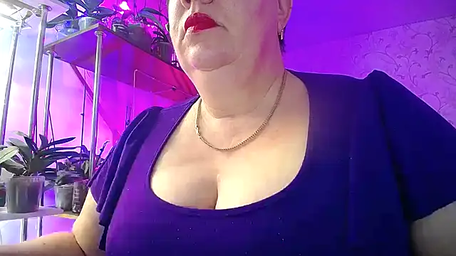 Snapshot of _Sweet_Woman chatting on 11-27-25, 06:04 Sweet Woman online show from 11-27-25, 06:04