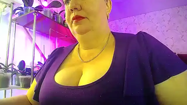  Sweet Woman online show from 06-19-26, 07:23