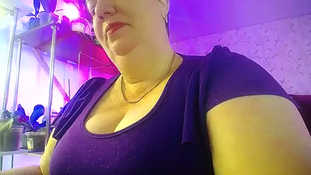  Sweet Woman online show from 07-07-26, 05:43