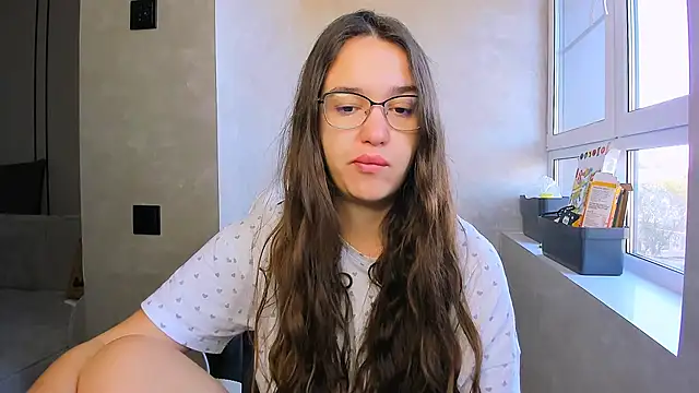 Snapshot of fancy_bunny chatting on 09-30-25, 07:35 fancy bunny online show from 09-30-25, 07:35