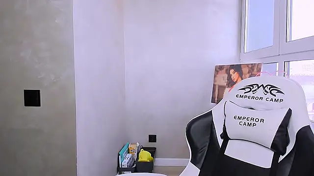 Snapshot of fancy_bunny chatting on 01-10-26, 05:31 fancy bunny online show from 01-10-26, 05:31