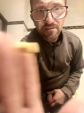 Porco81cazzo online show from 12-03-25, 03:32