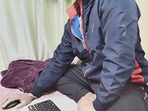 Snapshot of loveboyrp chatting on 02-17-25, 03:36 loveboyrp online show from 02-17-25, 03:36