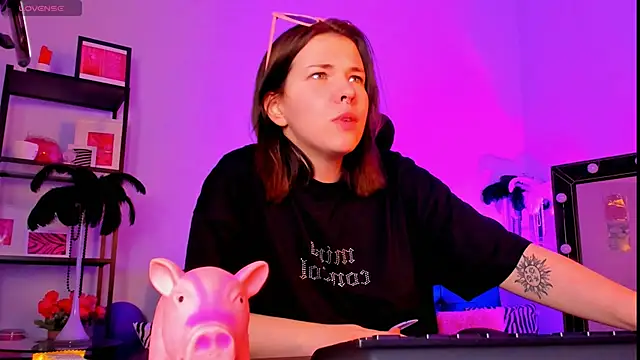 AliceSunday online show from 01-26-25, 02:08