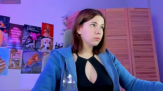 AliceSunday online show from 02-06-25, 02:04