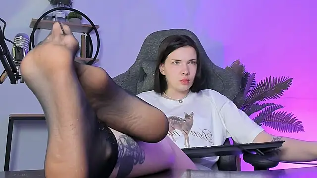 AliceSunday online show from 03-19-25, 04:02