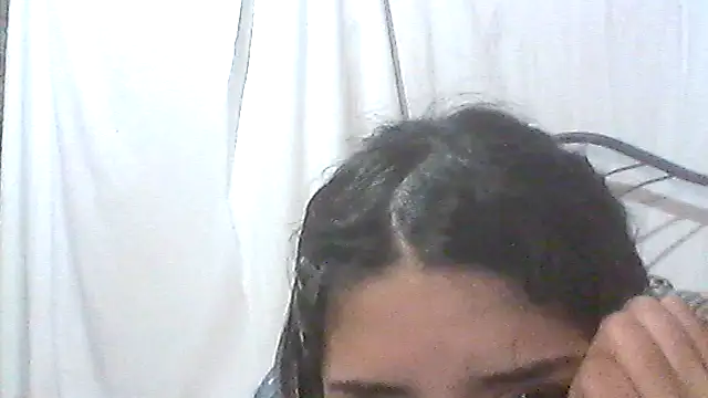 Snapshot of isa_ar chatting on 10-04-25, 10:41 isa ar online show from 10-04-25, 10:41