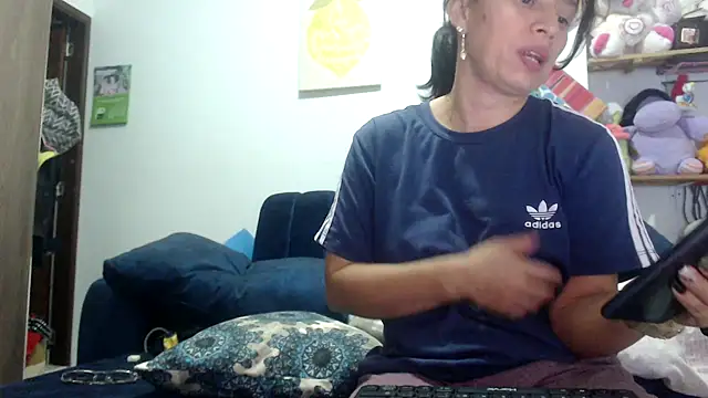 Snapshot of sexy_mary_69 chatting on 09-15-25, 11:27 sexy mary 69 online show from 09-15-25, 11:27
