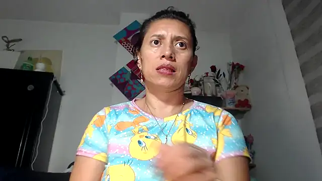 Snapshot of sexy_mary_69 chatting on 10-12-25, 11:59 sexy mary 69 online show from 10-12-25, 11:59