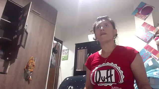 Snapshot of sexy_mary_69 chatting on 10-22-25, 02:01 sexy mary 69 online show from 10-22-25, 02:01