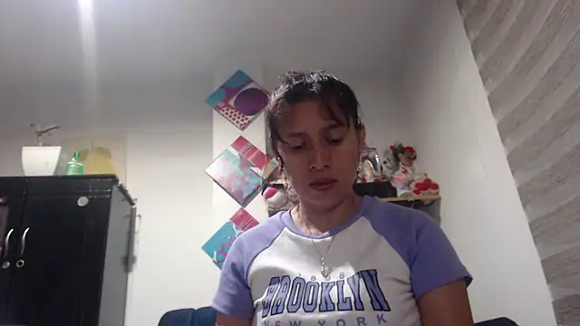 Snapshot of sexy_mary_69 chatting on 10-23-25, 11:35 sexy mary 69 online show from 10-23-25, 11:35