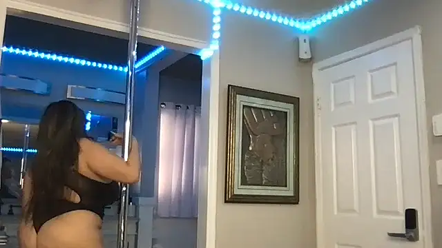 curvyfunlover online show from 11-19-25, 01:11