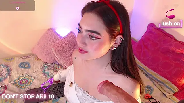 Arii vega  online show from 12-21-24, 12:31