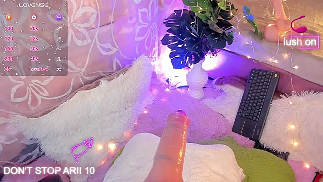 Arii vega  online show from 10-08-25, 01:03