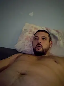 Snapshot of Goran69G chatting on 10-14-25, 03:07 Goran69G online show from 10-14-25, 03:07