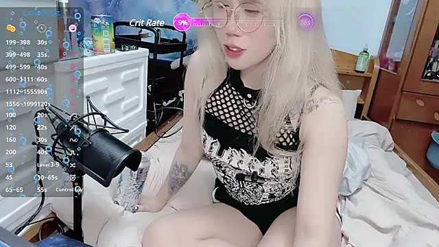 Snapshot of Fine-sand chatting on 01-20-25, 04:55 Fine-sand online show from 01-20-25, 04:55