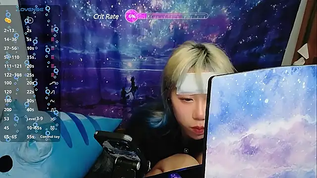 Snapshot of Fine-sand chatting on 03-08-25, 05:43 Fine-sand online show from 03-08-25, 05:43