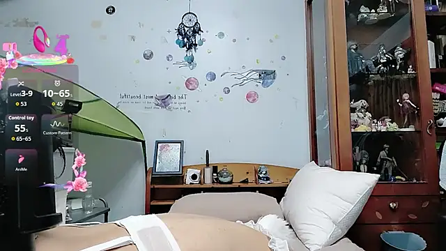 Snapshot of Fine-sand chatting on 09-15-25, 01:55 Fine-sand online show from 09-15-25, 01:55