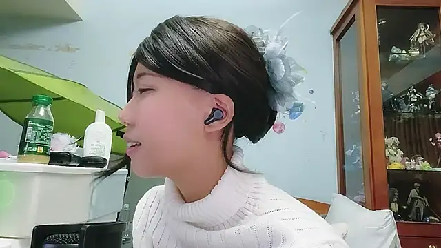 Snapshot of Fine-sand chatting on 09-21-25, 02:19 Fine-sand online show from 09-21-25, 02:19