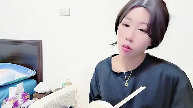 Snapshot of Fine-sand chatting on 10-09-25, 02:37 Fine-sand online show from 10-09-25, 02:37