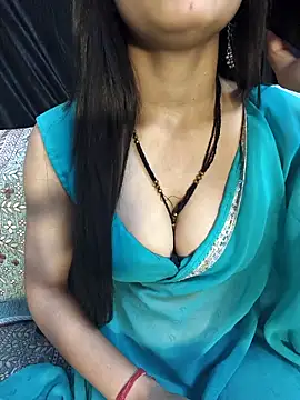 Snapshot of Bulbul_02 chatting on 04-22-26, 05:43 Bulbul 02 online show from 04-22-26, 05:43