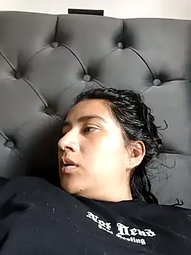 Hellen Alex online show from 12-29-24, 04:40