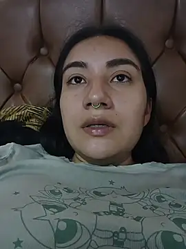 Snapshot of Hellen_Alex chatting on 02-20-26, 01:11 Hellen Alex online show from 02-20-26, 01:11