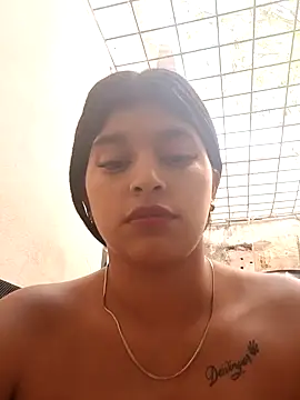 Snapshot of naughty-girl01 chatting on 01-11-25, 02:04 naughty-girl01 online show from 01-11-25, 02:04