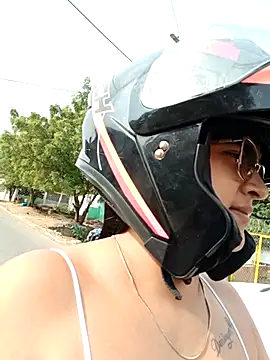 Snapshot of naughty-girl01 chatting on 02-28-25, 01:47 naughty-girl01 online show from 02-28-25, 01:47