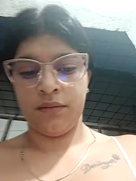 Snapshot of naughty-girl01 chatting on 03-06-25, 10:41 naughty-girl01 online show from 03-06-25, 10:41