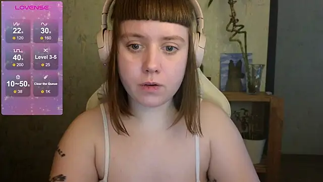 June shy0 online show from 02-01-25, 07:47