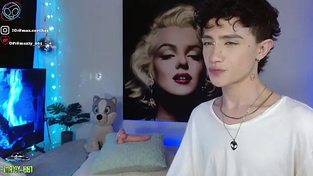 maxiy 001 online show from 01-18-26, 08:18