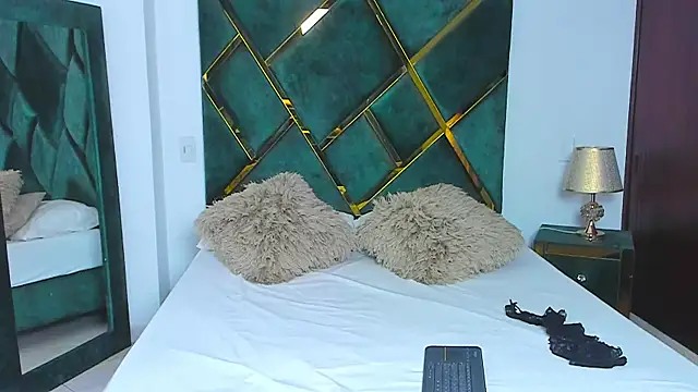 Criss Ariana online show from 03-22-25, 11:53