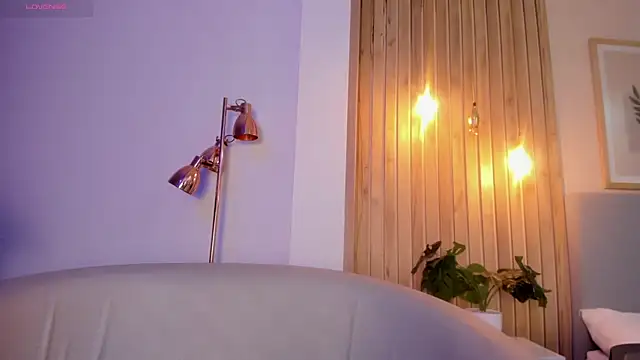 Snapshot of AriRobert_ chatting on 10-09-25, 03:26 AriRobert online show from 10-09-25, 03:26