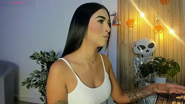 Snapshot of AriRobert_ chatting on 10-22-25, 03:40 AriRobert online show from 10-22-25, 03:40