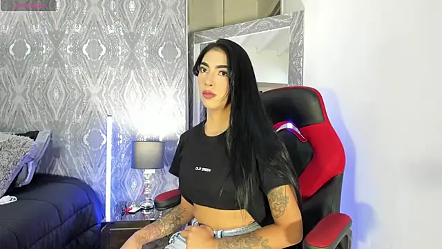 Snapshot of AriRobert_ chatting on 11-01-25, 04:25 AriRobert online show from 11-01-25, 04:25