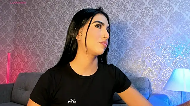 Snapshot of AriRobert_ chatting on 11-14-25, 04:11 AriRobert online show from 11-14-25, 04:11